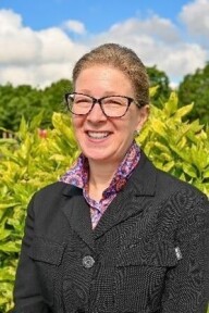 Dr Fiona Hammans